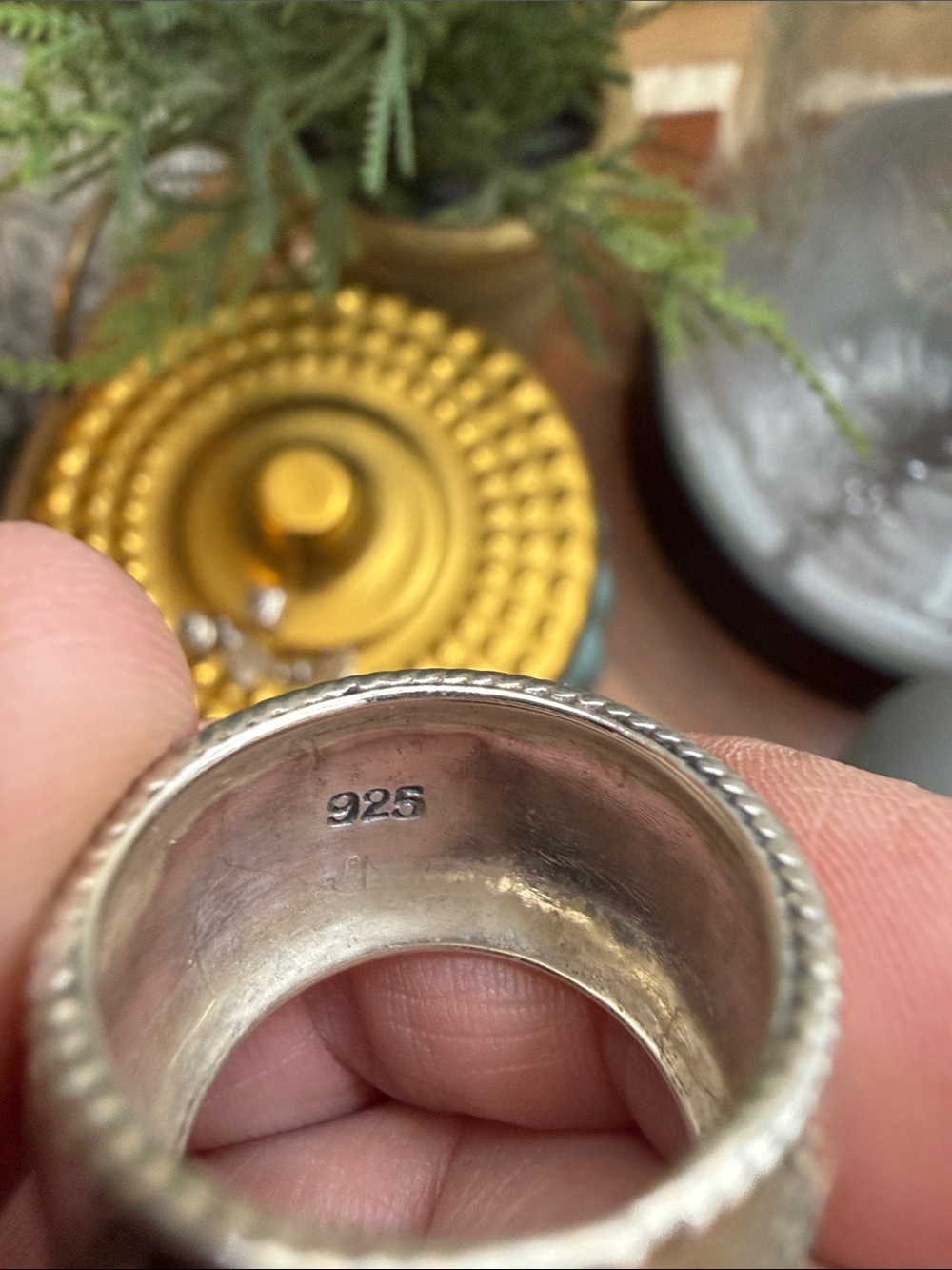Sterling Wide Engraved Silver Band Ring - Size 7 - Picture 4 of 5